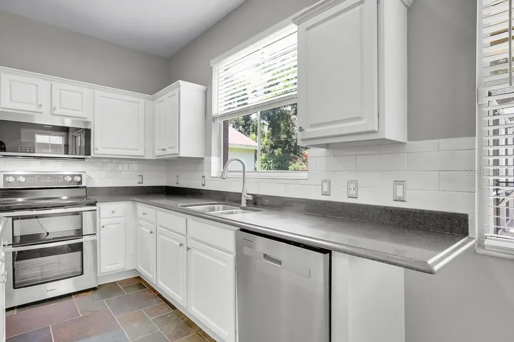 5602 Shady Creek Court Valrico FL 33596