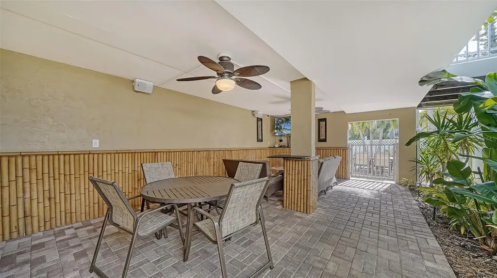1001 Point Of Rocks Road Sarasota FL 34242