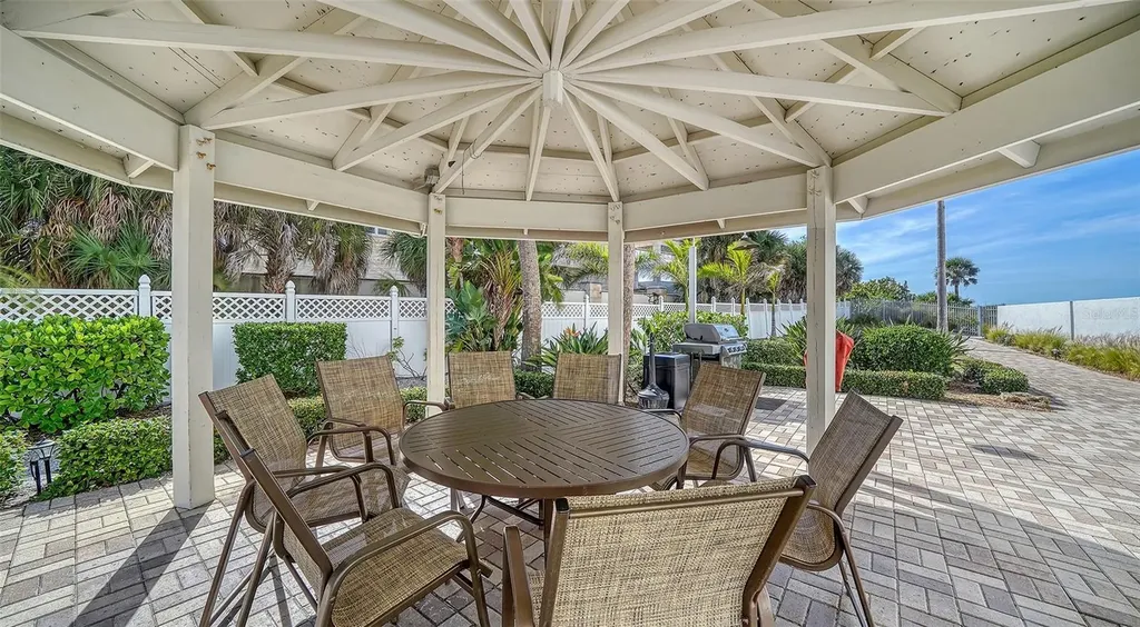 1001 Point Of Rocks Road Sarasota FL 34242