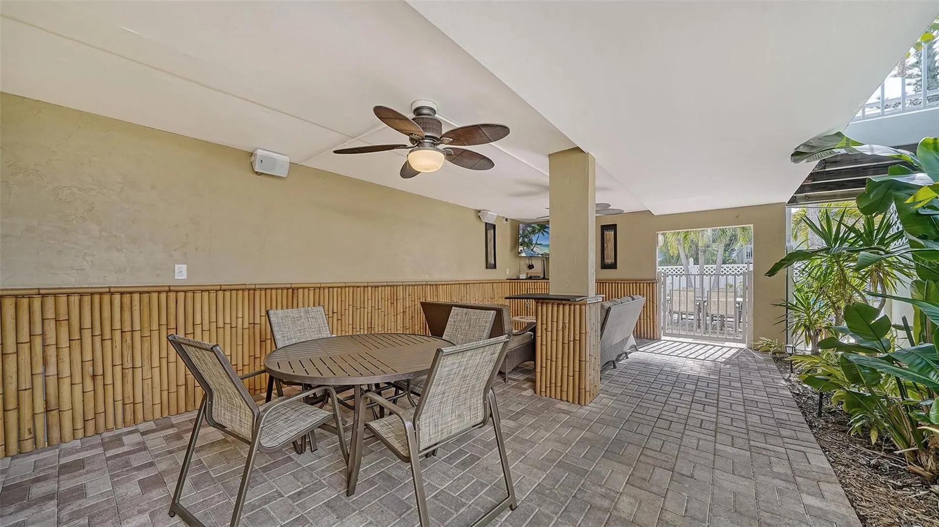 1001 Point Of Rocks Road Sarasota FL 34242