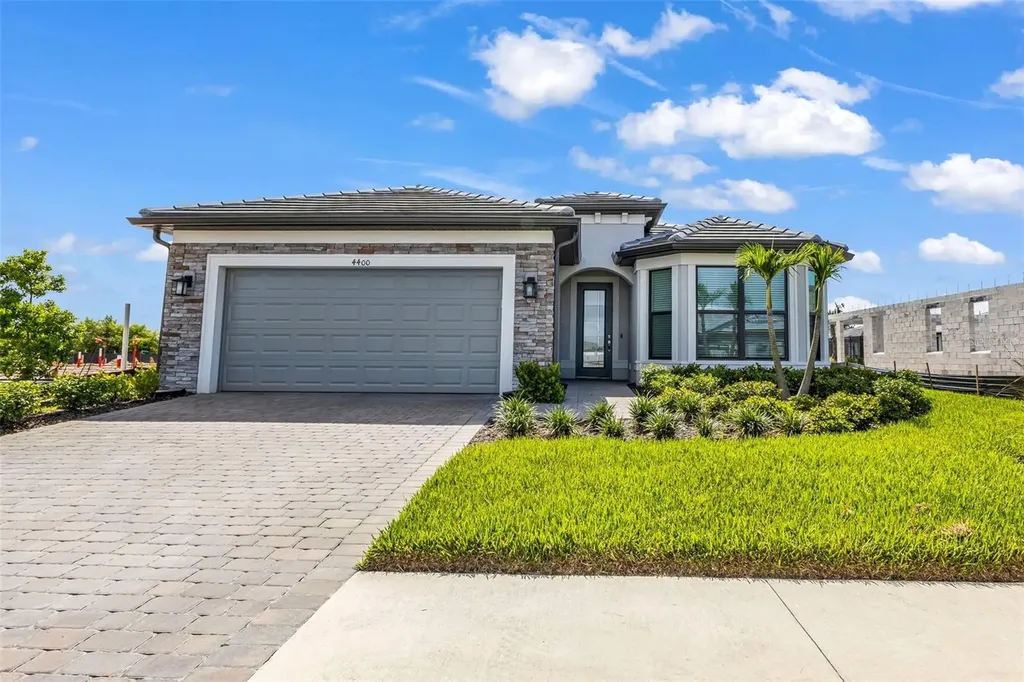 4400 Lakeside Grove Place North Port FL 34289