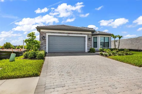 4400 Lakeside Grove Place North Port FL 34289