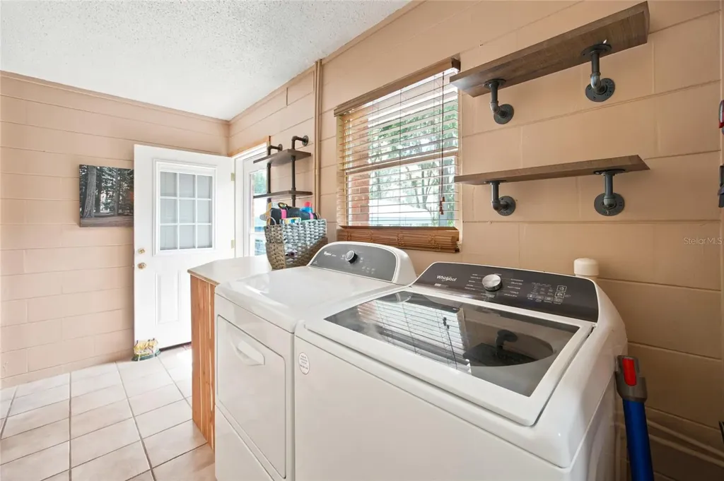 40847 County Road 439 Umatilla FL 32784