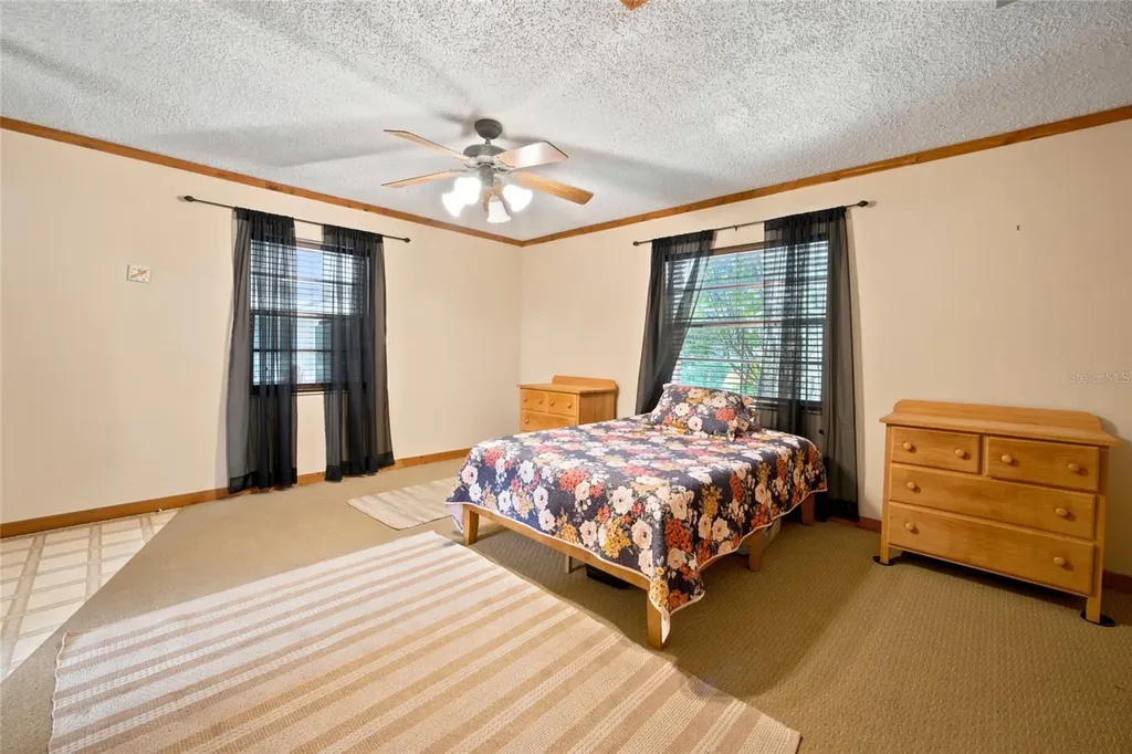 40847 County Road 439 Umatilla FL 32784