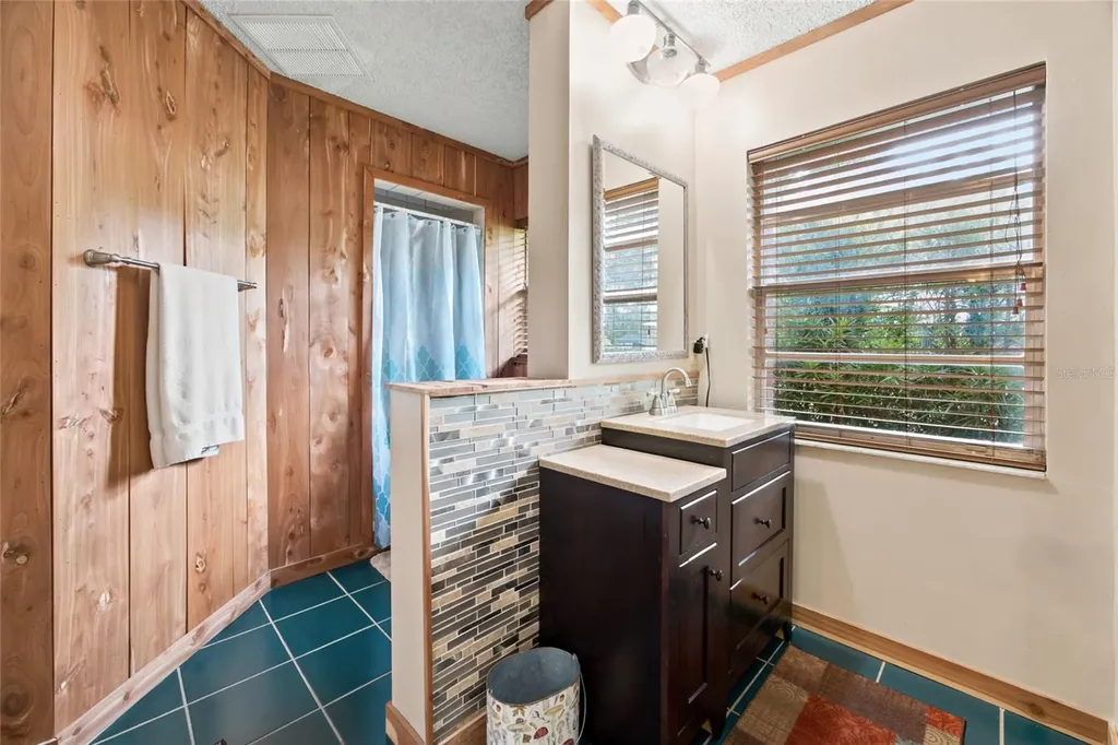 40847 County Road 439 Umatilla FL 32784