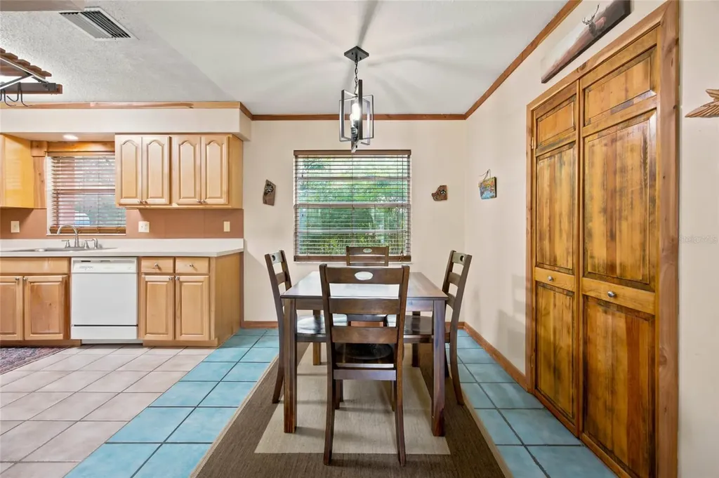 40847 County Road 439 Umatilla FL 32784