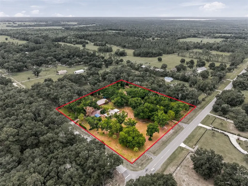 40847 County Road 439 Umatilla FL 32784