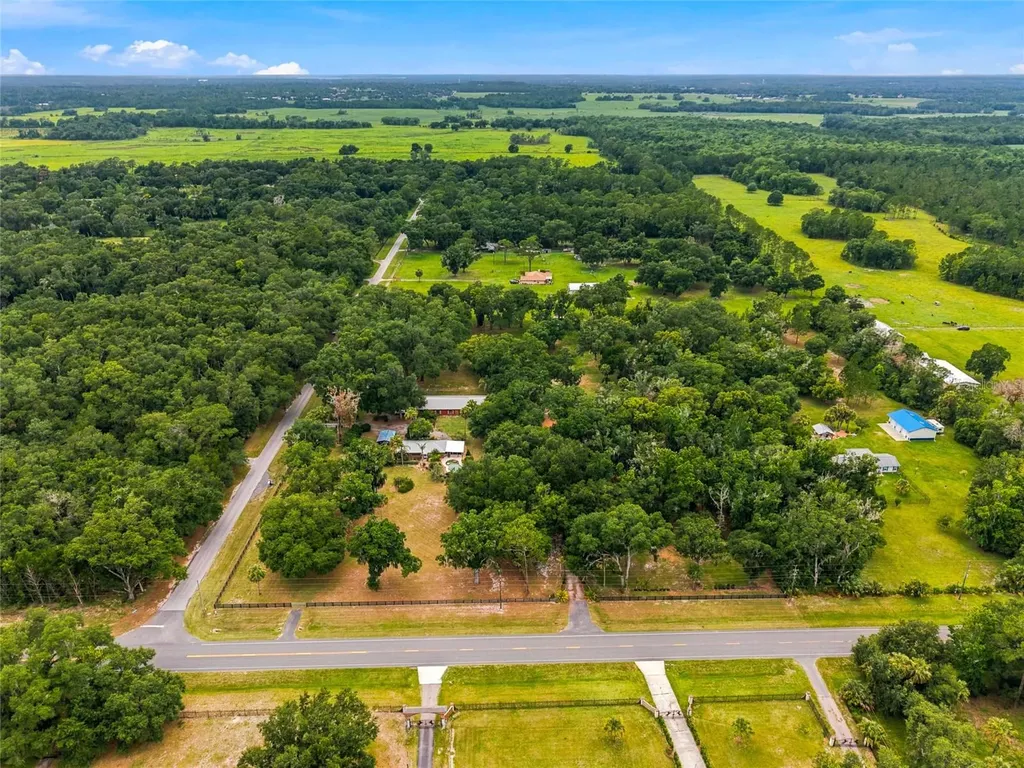 40847 County Road 439 Umatilla FL 32784