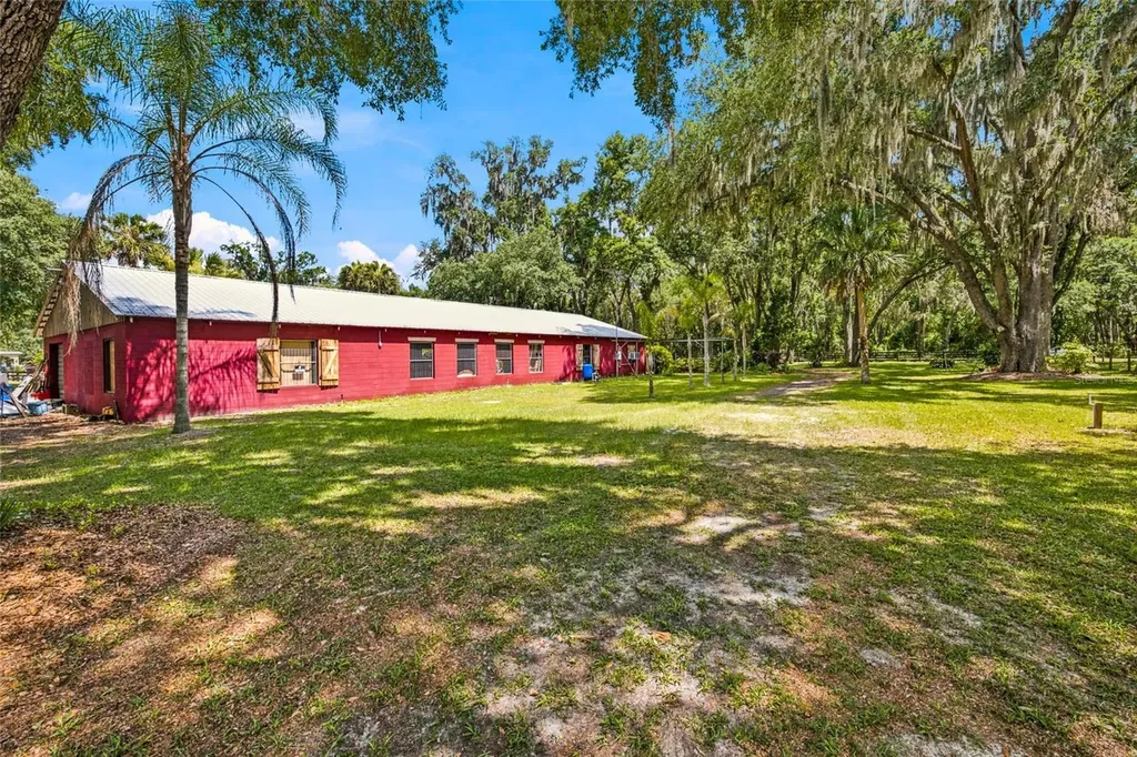 40847 County Road 439 Umatilla FL 32784