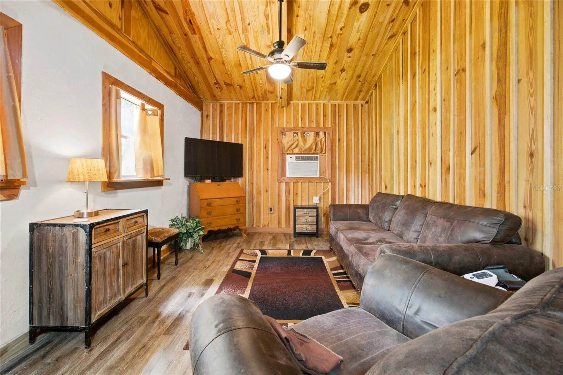 40847 County Road 439 Umatilla FL 32784