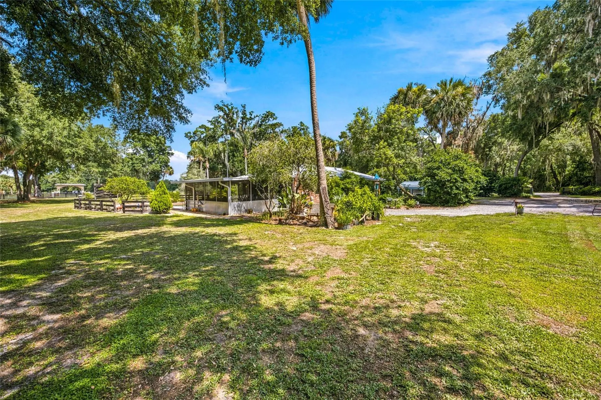 40847 County Road 439 Umatilla FL 32784
