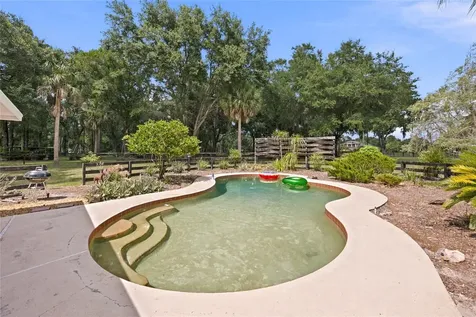 40847 County Road 439 Umatilla FL 32784