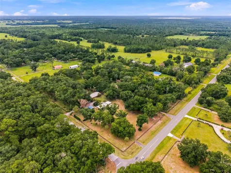 40847 County Road 439 Umatilla FL 32784