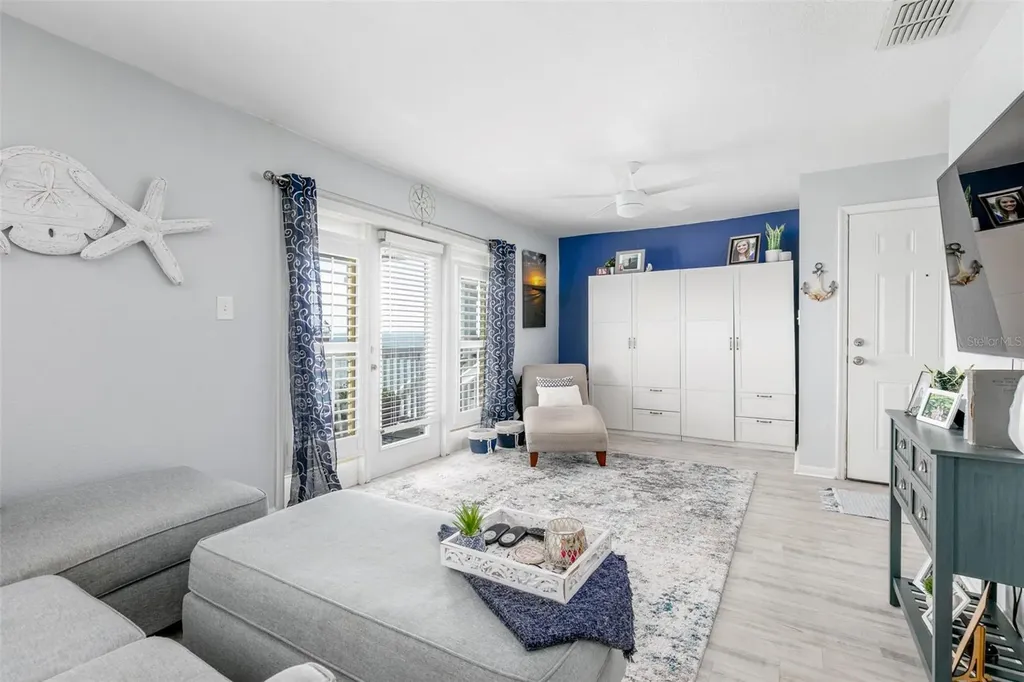 5118 Coquina Key Drive SE St Petersburg FL 33705