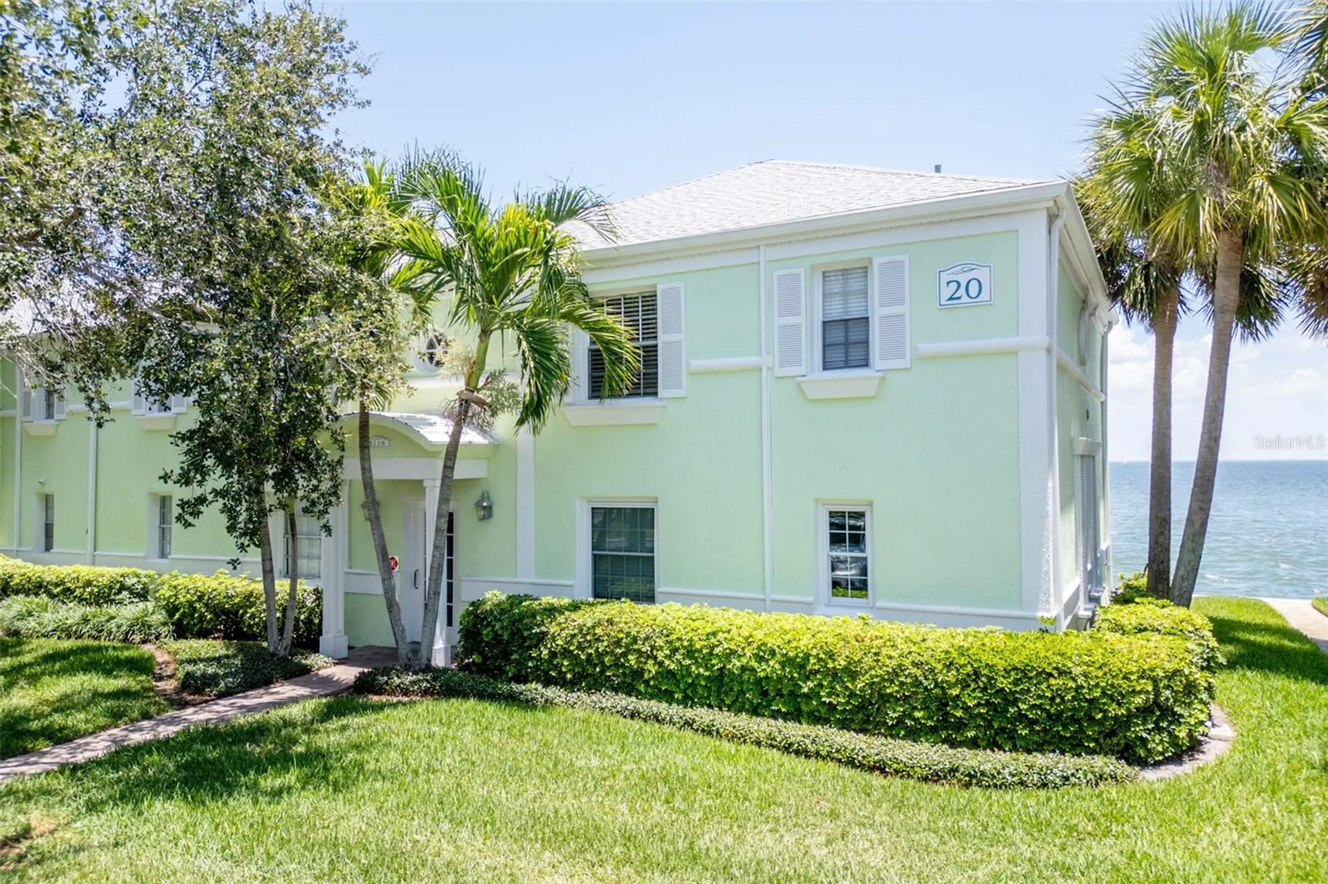 5118 Coquina Key Drive SE St Petersburg FL 33705
