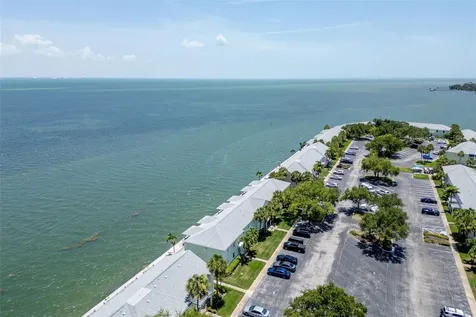 5118 Coquina Key Drive SE St Petersburg FL 33705