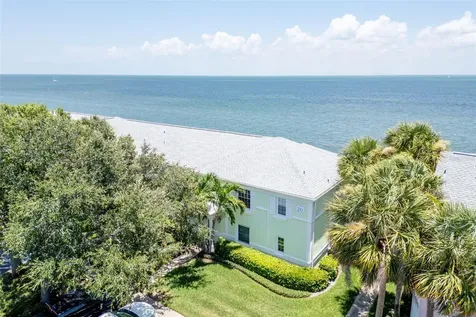 5118 Coquina Key Drive SE St Petersburg FL 33705