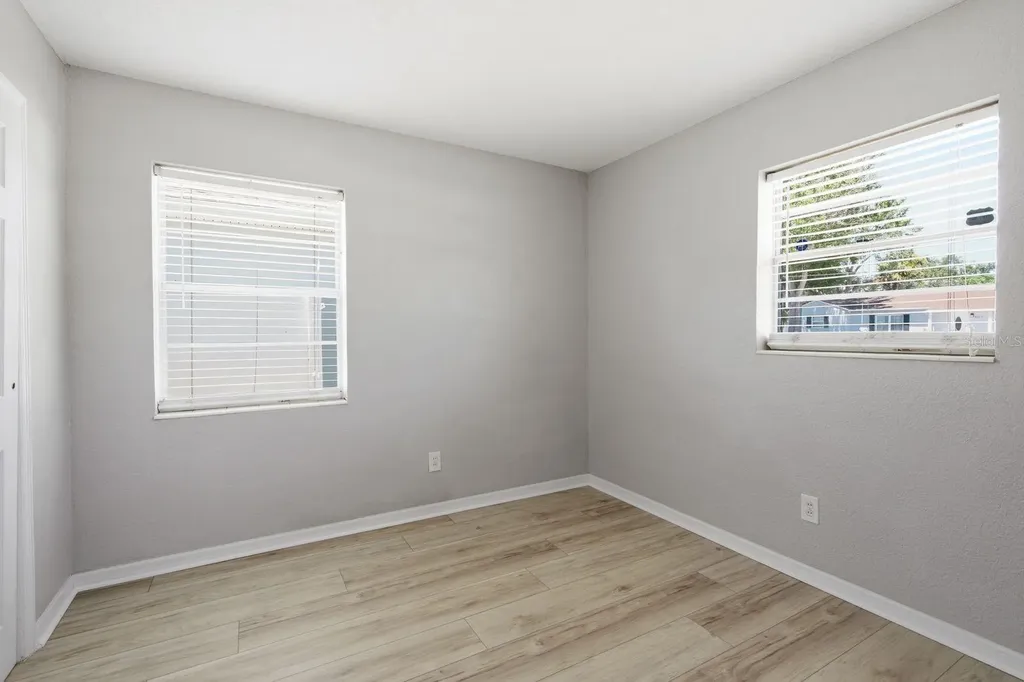 4316 S Hale Avenue Tampa FL 33611