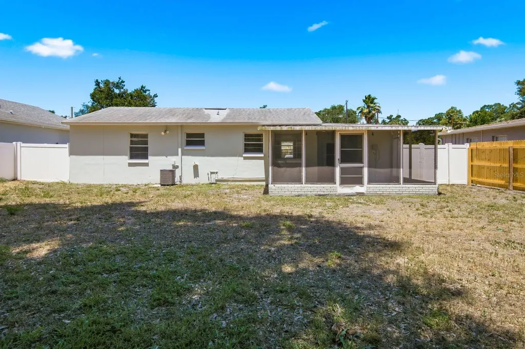 4316 S Hale Avenue Tampa FL 33611