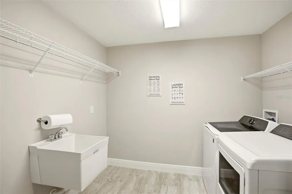 9109 Warm Springs Circle Parrish FL 34219