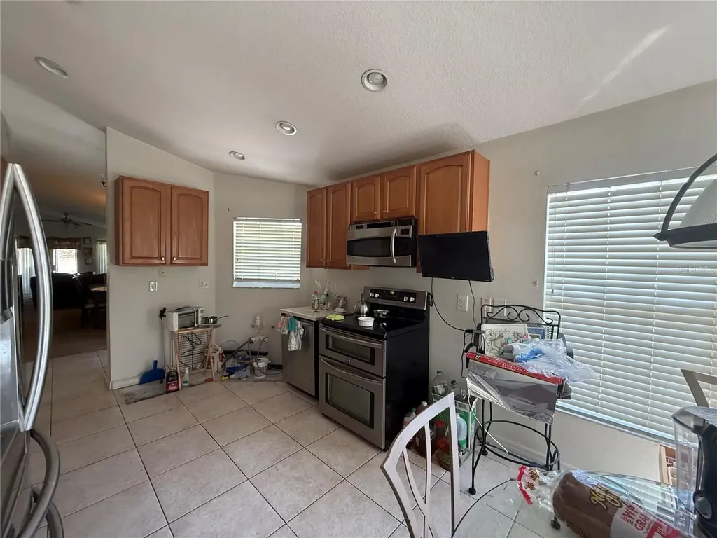 674 Vineyard Way Poinciana FL 34759