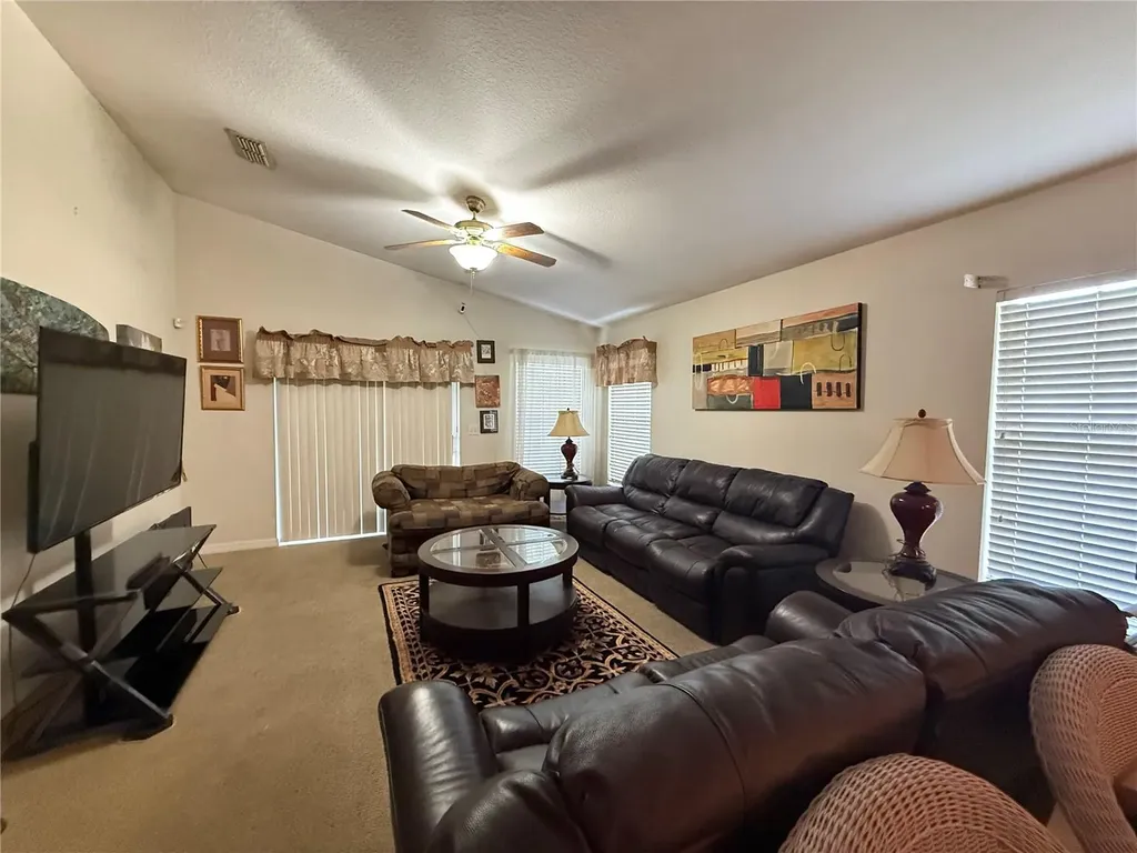 674 Vineyard Way Poinciana FL 34759