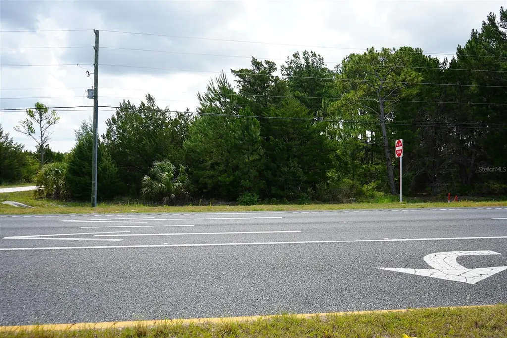 18284 Commercial Way Weeki Wachee FL 34614
