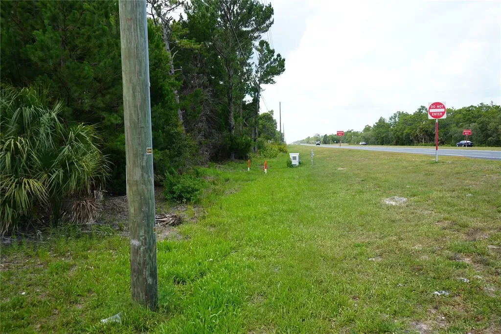 18284 Commercial Way Weeki Wachee FL 34614
