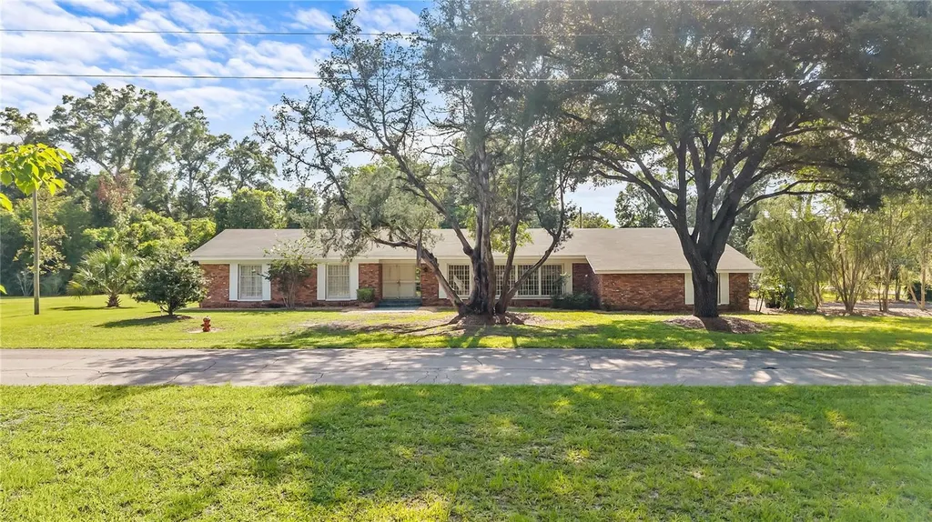 214 SE 2nd Street Chiefland FL 32626
