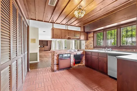 214 SE 2nd Street Chiefland FL 32626