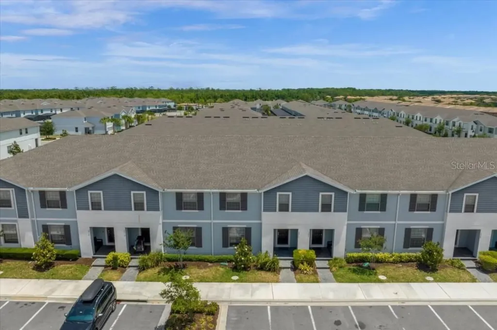 2413 Dubai Street Kissimmee FL 34747
