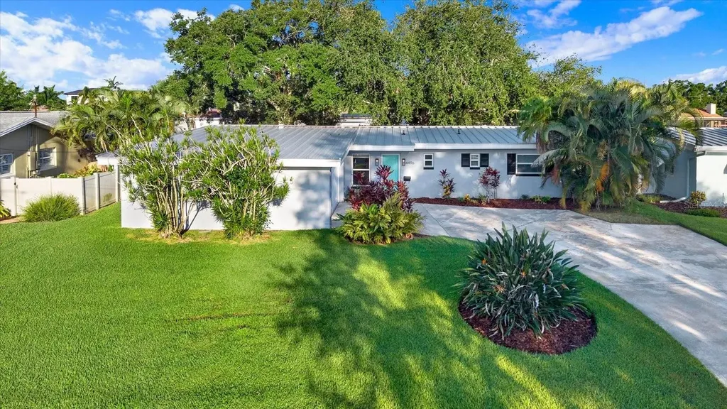 4496 13th Lane NE St Petersburg FL 33703