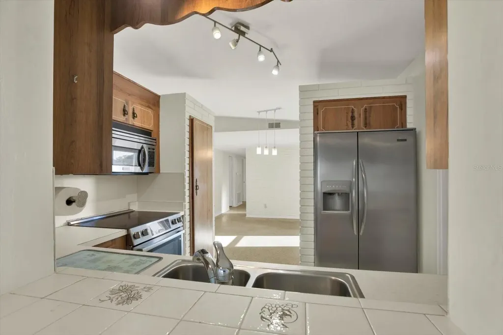 4496 13th Lane NE St Petersburg FL 33703