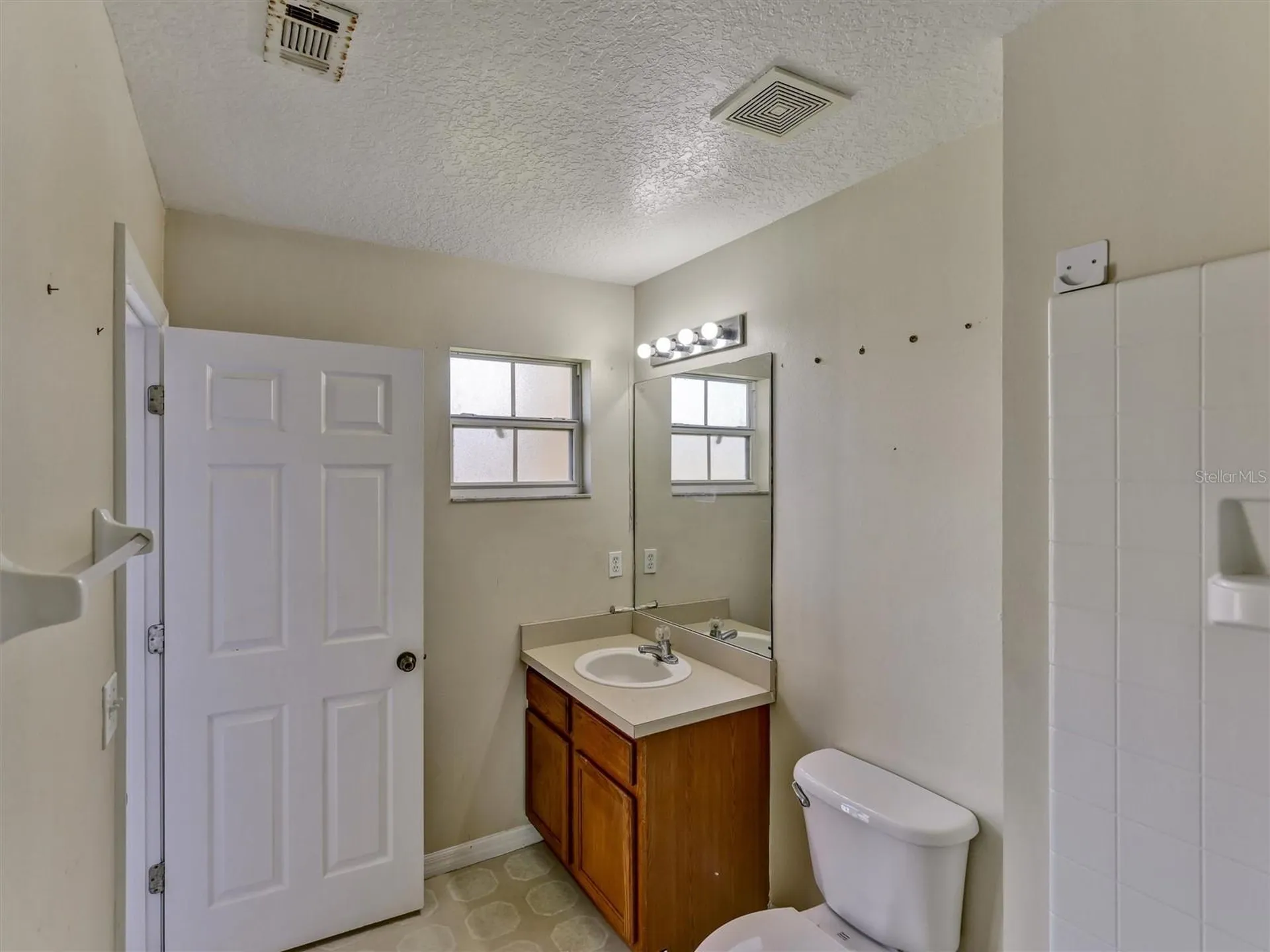 8407 Blue Lagoon Drive Kissimmee FL 34747
