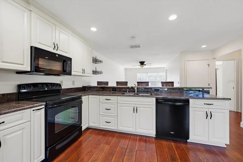 2152 Gulf View Boulevard Dunedin FL 34698