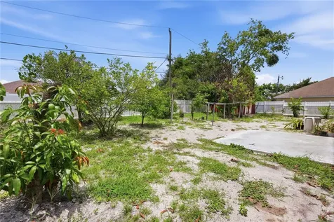 964 Fort Smith Boulevard Deltona FL 32738