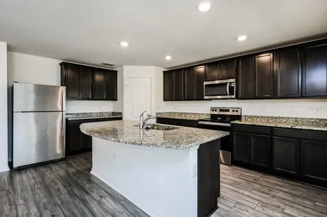 1635 Swan Lake Circle Dundee FL 33838