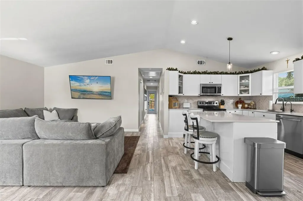 429 Patterson Avenue Osprey FL 34229