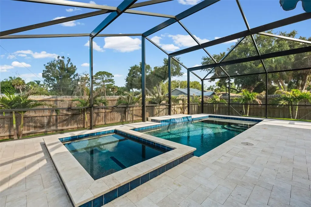 429 Patterson Avenue Osprey FL 34229