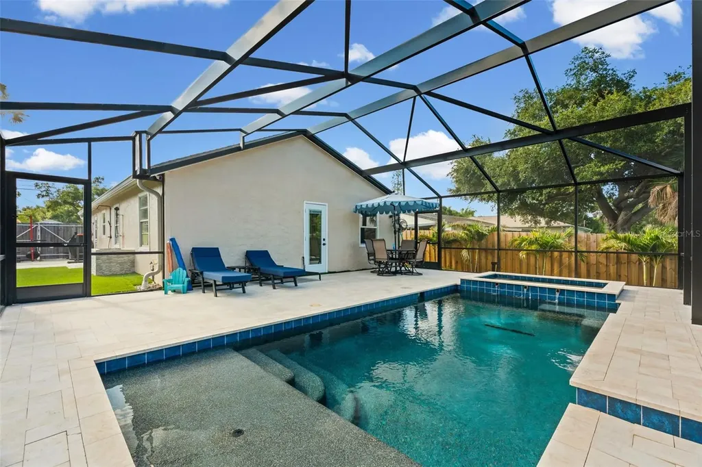429 Patterson Avenue Osprey FL 34229