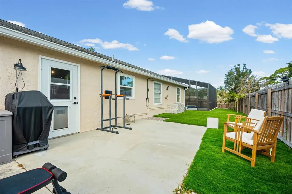 429 Patterson Avenue Osprey FL 34229