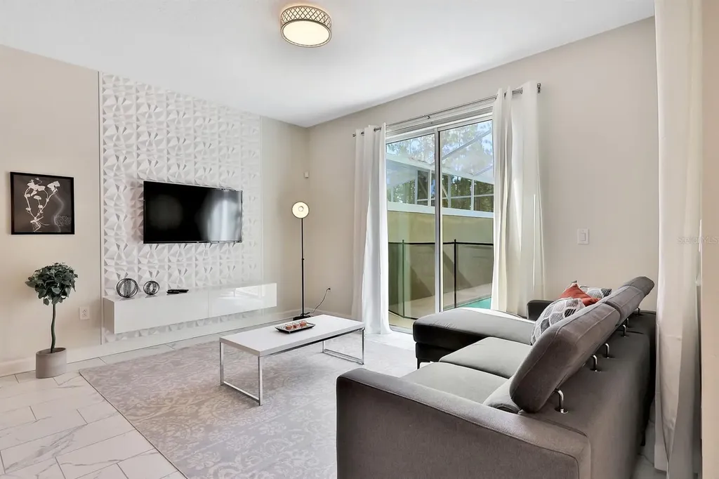 392 Ocean Course Avenue Champions Gate FL 33896
