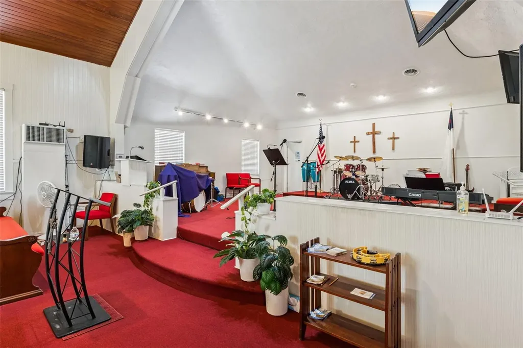 1050 Daytona Avenue Daytona Beach FL 32117