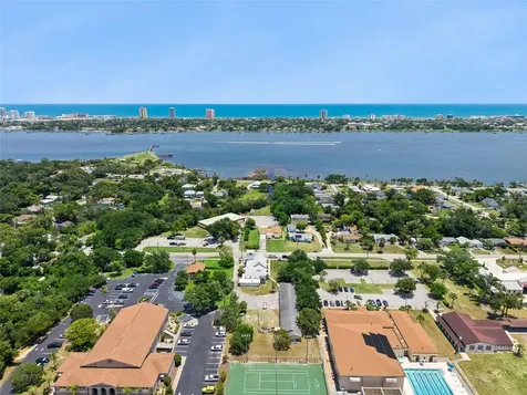 1050 Daytona Avenue Daytona Beach FL 32117