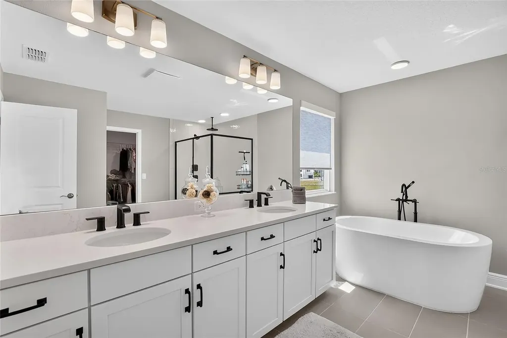 1694 Drummond Point Wesley Chapel FL 33543