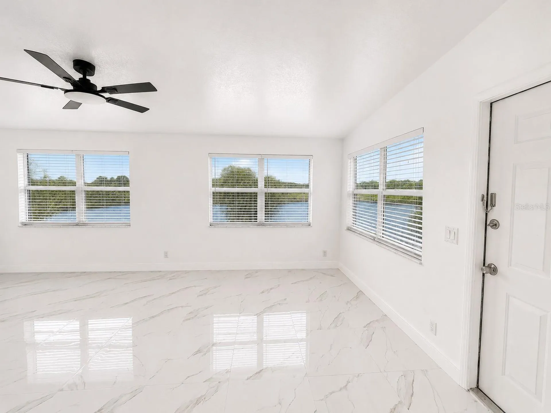 907 Valentina Drive Dundee FL 33838
