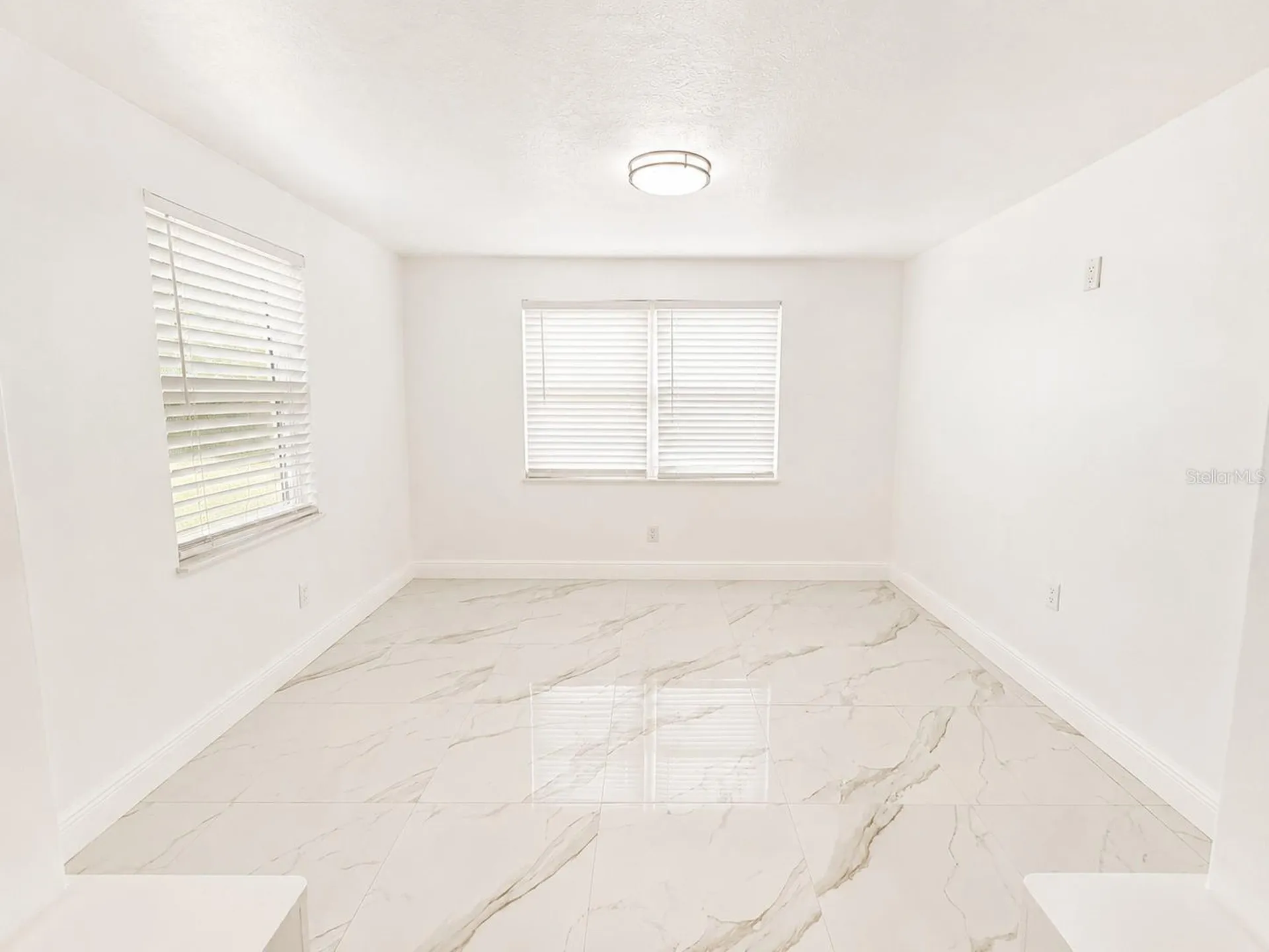 907 Valentina Drive Dundee FL 33838