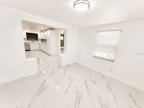 907 Valentina Drive Dundee FL 33838