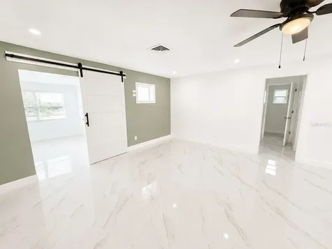 907 Valentina Drive Dundee FL 33838