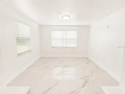 907 Valentina Drive Dundee FL 33838